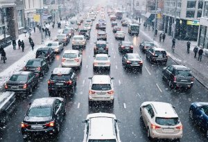 Снег, дворники и знаки: о чем надо помнить водителю зимой - фото